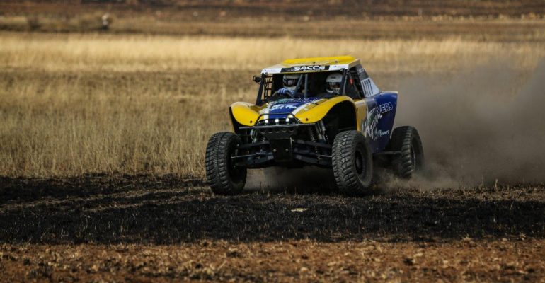 Bad luck for Trethewey/Roets and new special vehicle winners at dry and dusty Bronkhorstspruit 400