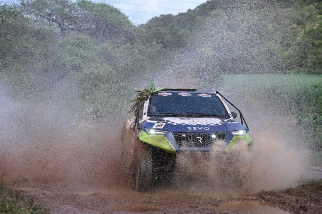 Rally-Raid teams worked hard at extremely tough and challenging Nkomazi 400 with Lategan & Cummings claiming first victory